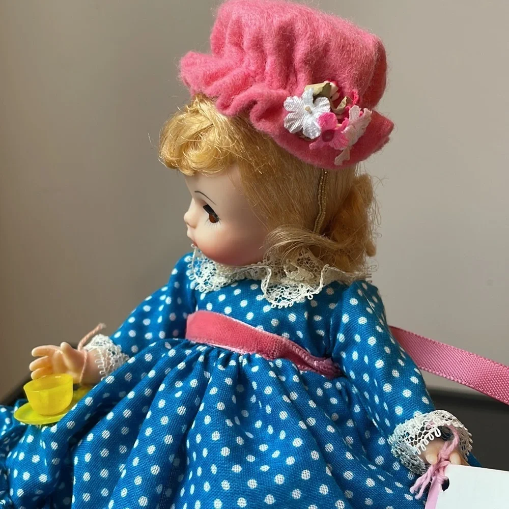 Madame Alexander doll Miss Muffet 8